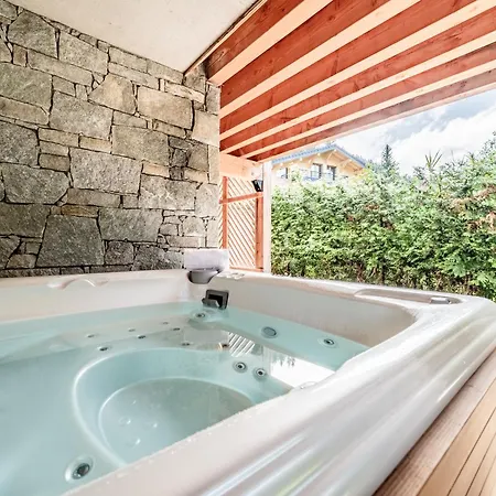 Yuki - By Emerald Apartament Châtel