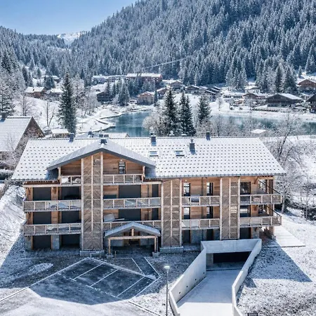 Yuki - By Emerald Apartament Châtel